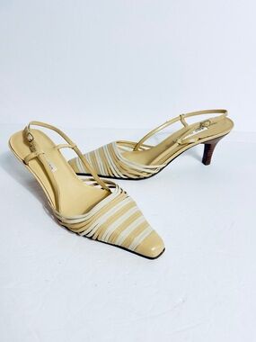 Ann Marino Vintage Slingback Pointed-Toe Kitten Heel Pumps in Beige size 8M
